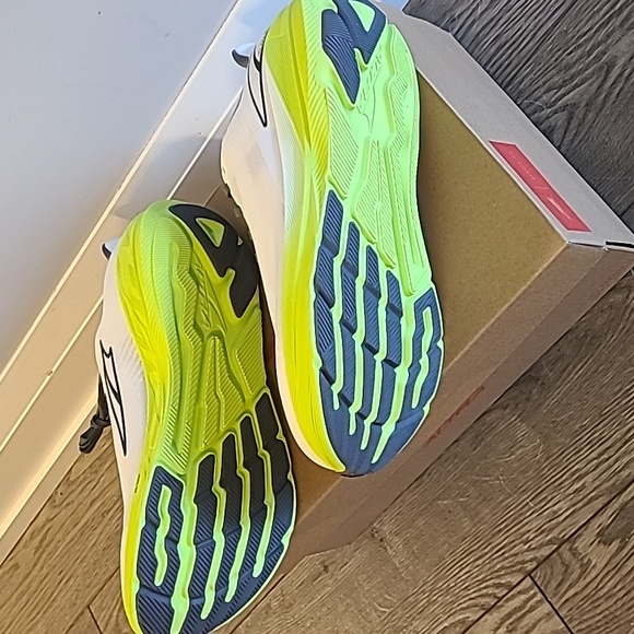 Mens Altra Experience Flow Shoes - Picture 3 of 5